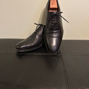 Magnanni Elegant Black Leather Oxfords